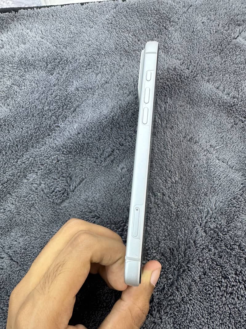 Apple iPhone 17 Pro Max 1