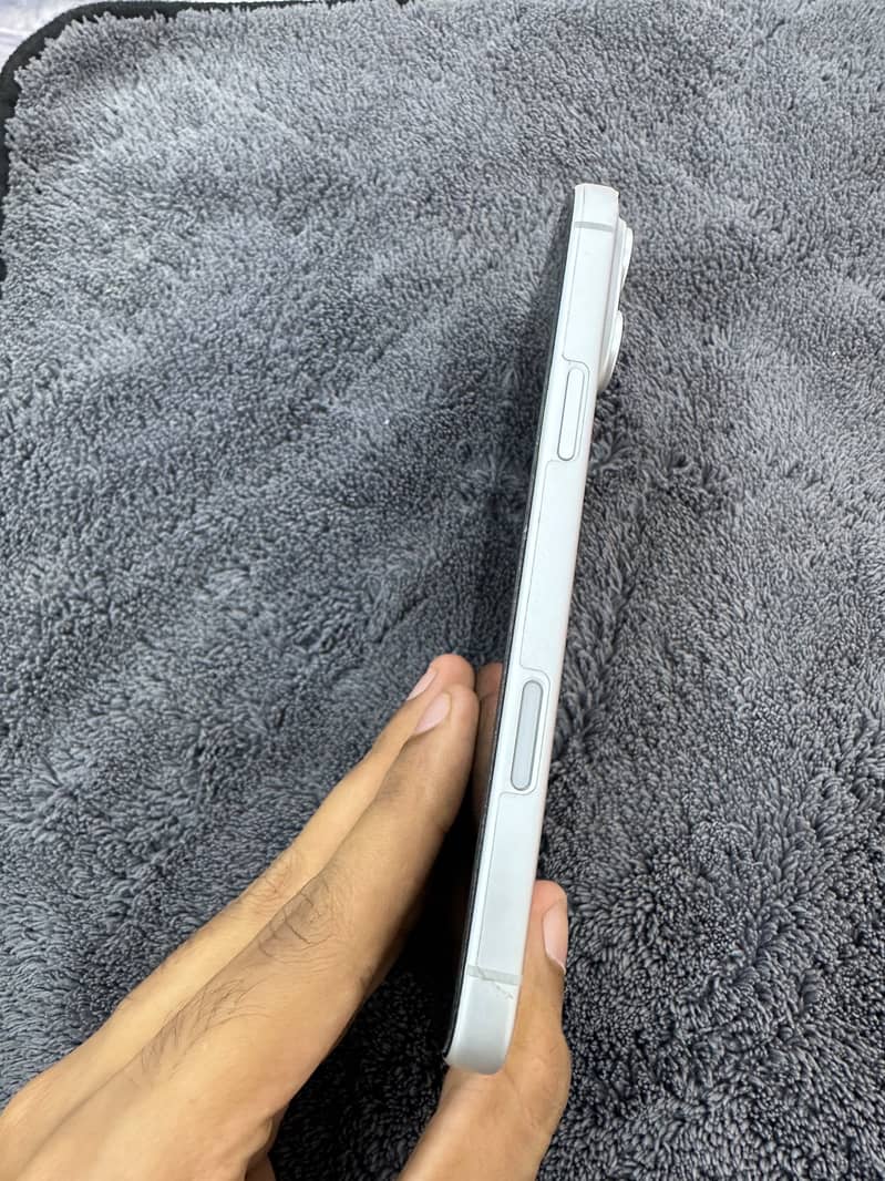 Apple iPhone 17 Pro Max 3