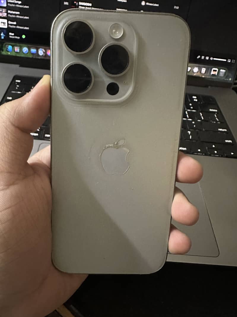 Apple iPhone 15 Pro 1