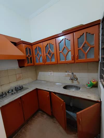 3 Marla Ground Portion For Rent ( Near Decent School )