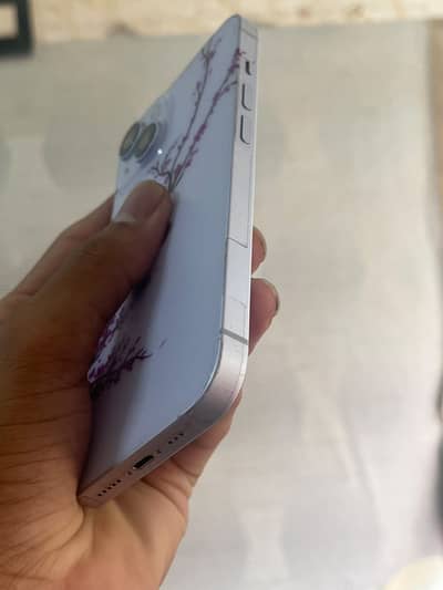 Apple iPhone 14