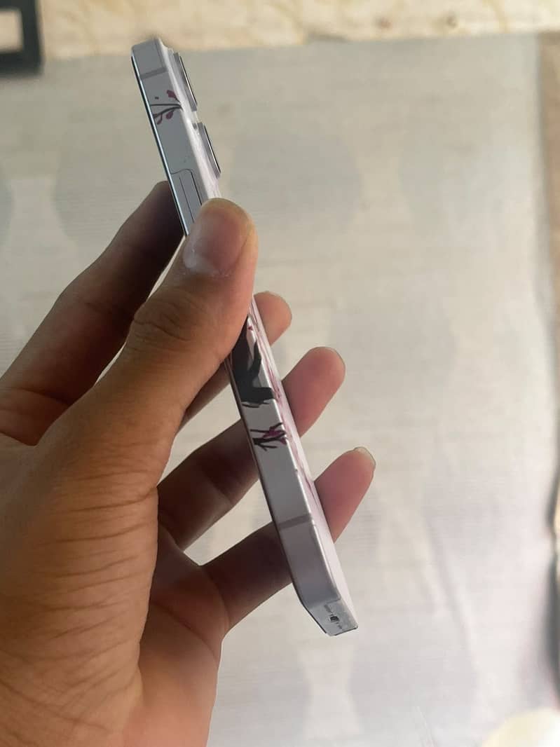 Apple iPhone 14 1