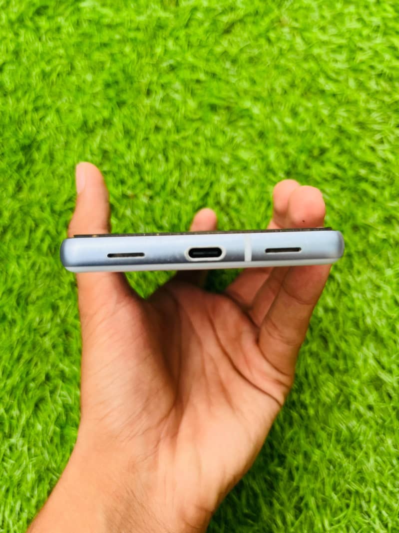 Google Pixel 7a 2