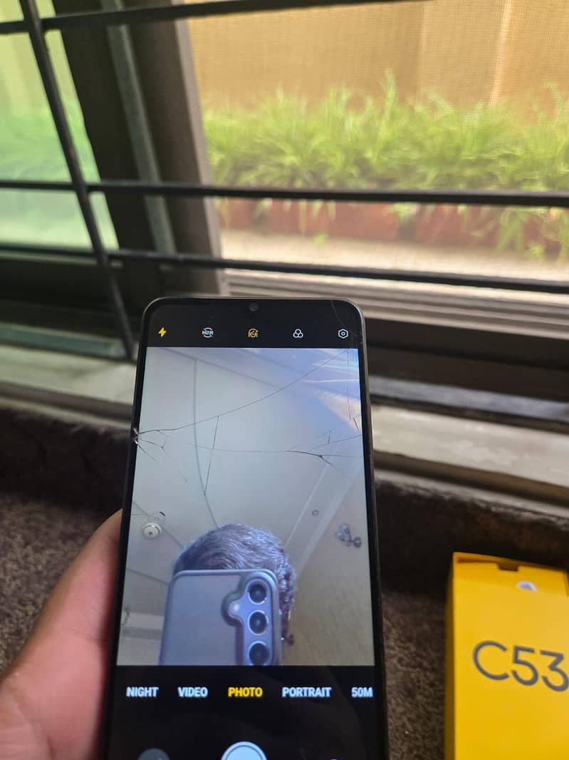 Realme C53 4