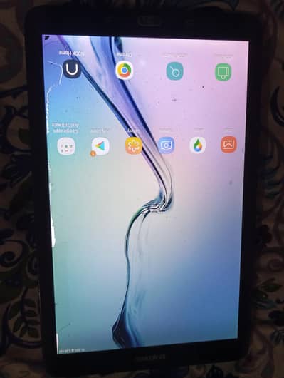 Galaxy tab E