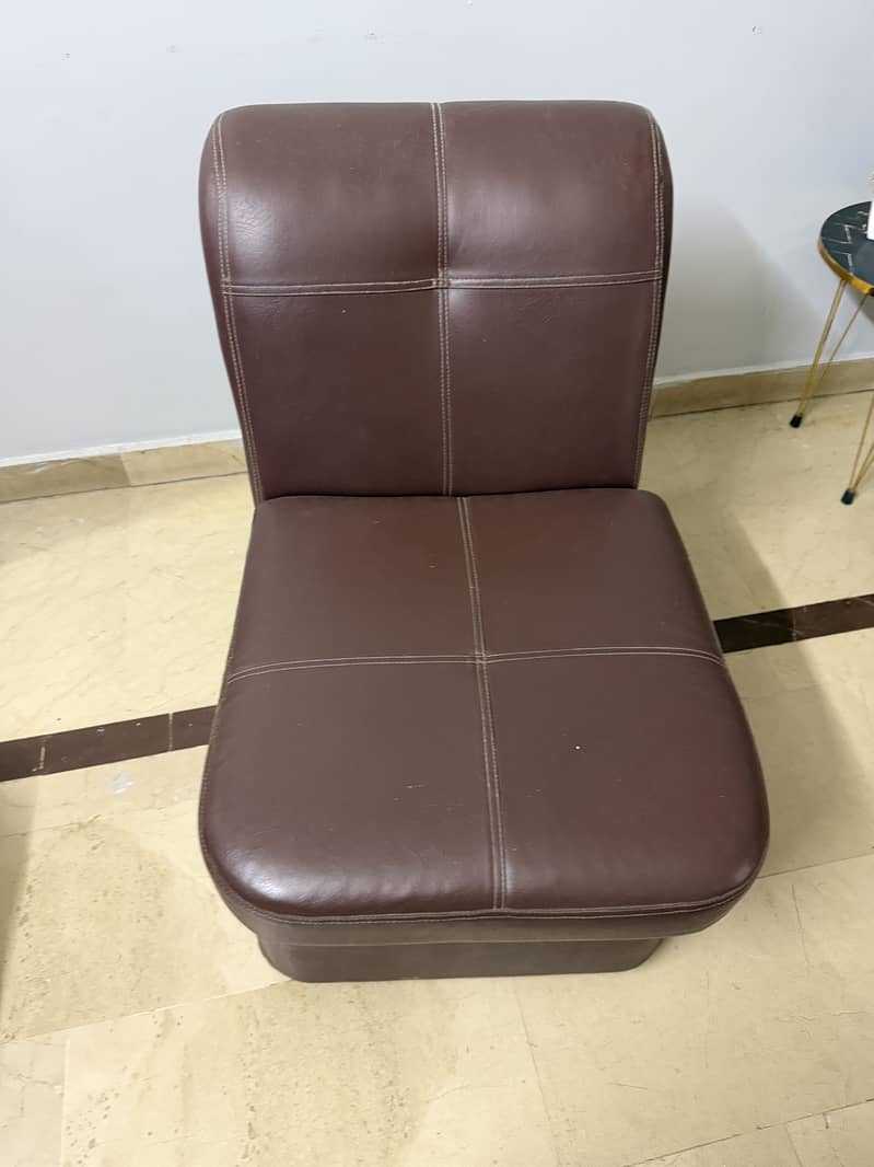 Single seater sofa 1