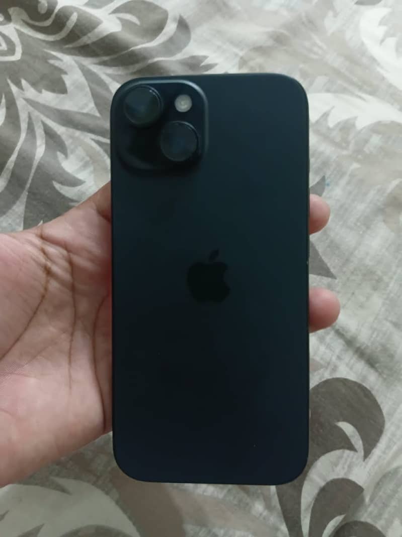 Apple iPhone 15 3