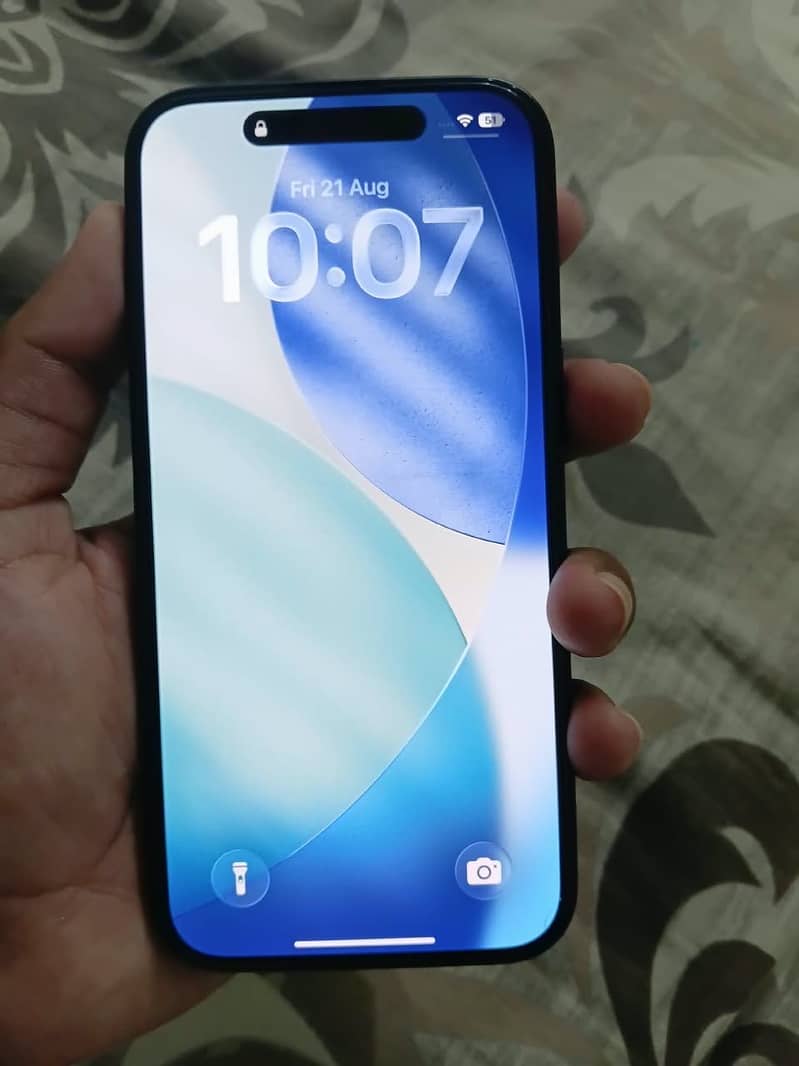 Apple iPhone 15 5