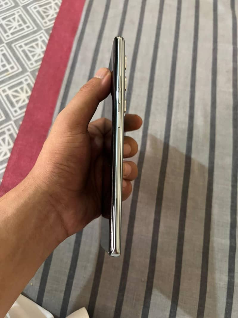Tecno CAMON 40 Pro 3