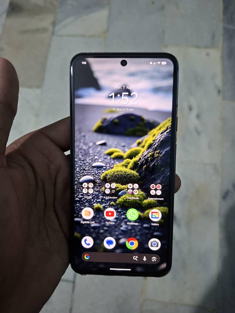 Google Pixel 8 2
