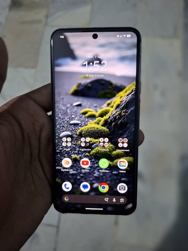 Google Pixel 8 3