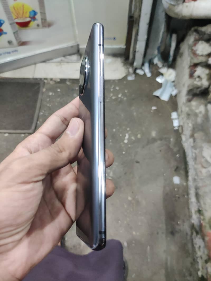 One Plus 7T 3