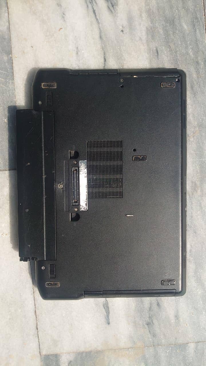 Dell Latitude E6330 5