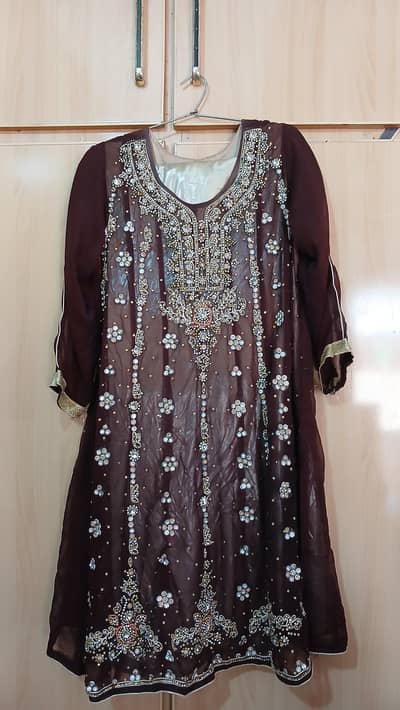 beautiful clothes and 10/10 condition