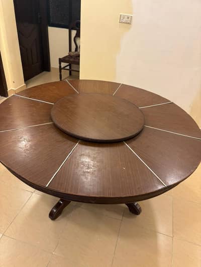 Dining Table with 6 chairs