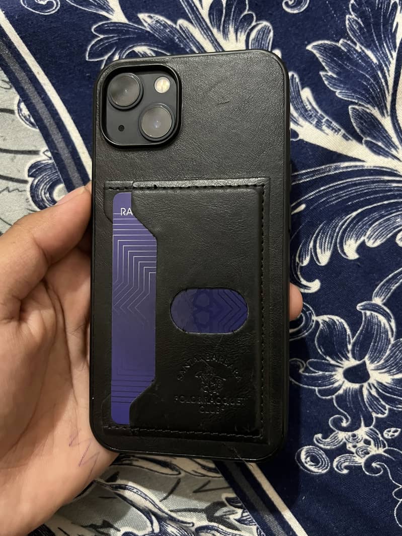 iPhone 13 0