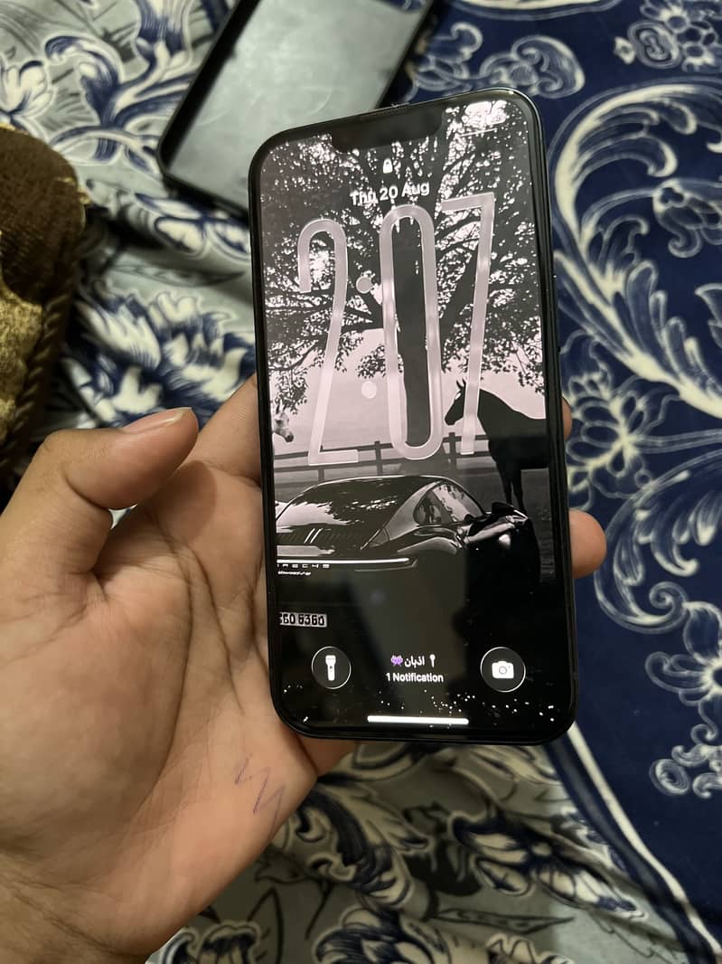 iPhone 13 3