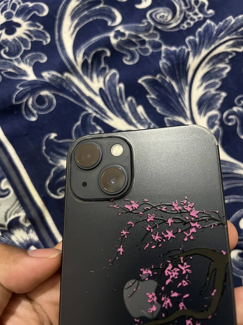 iPhone 13 8