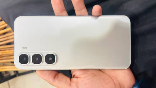 Infinix hot 60 pro+