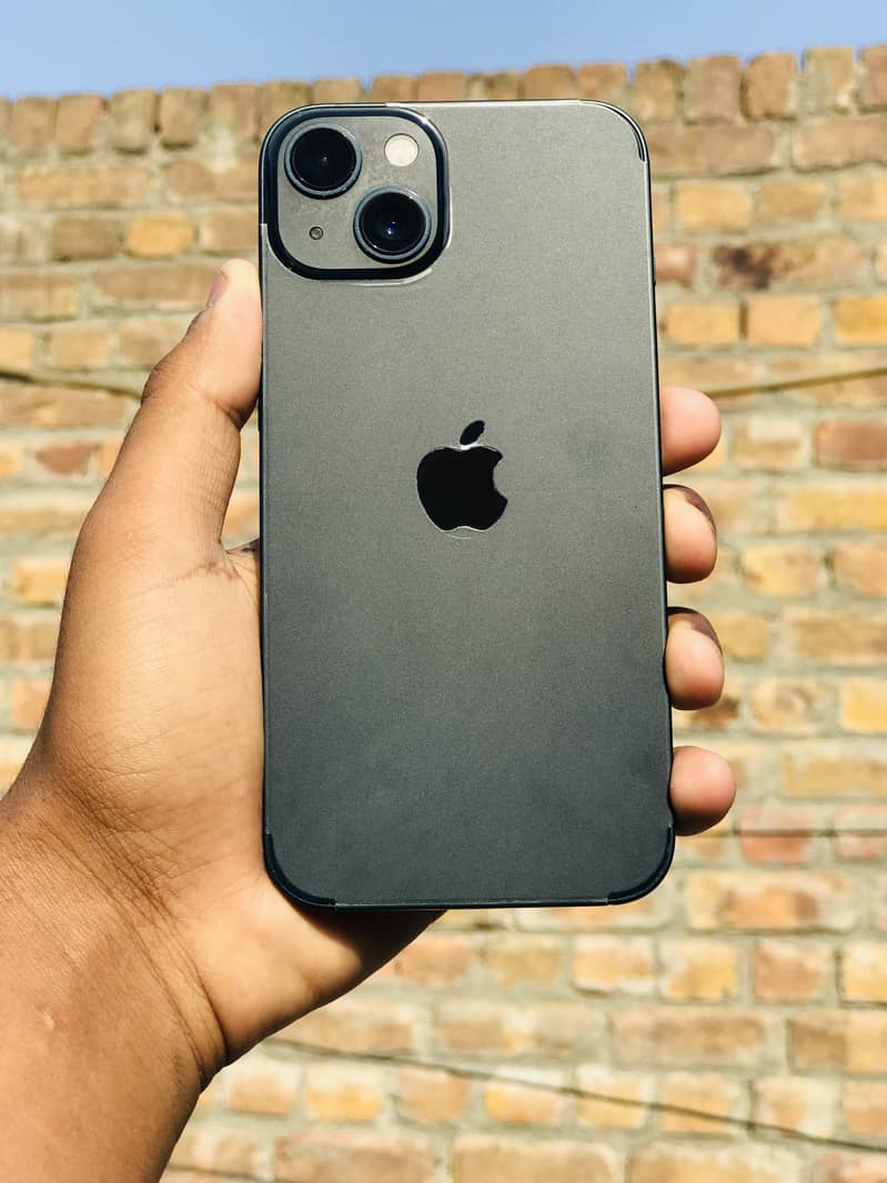 Apple iPhone 13 3