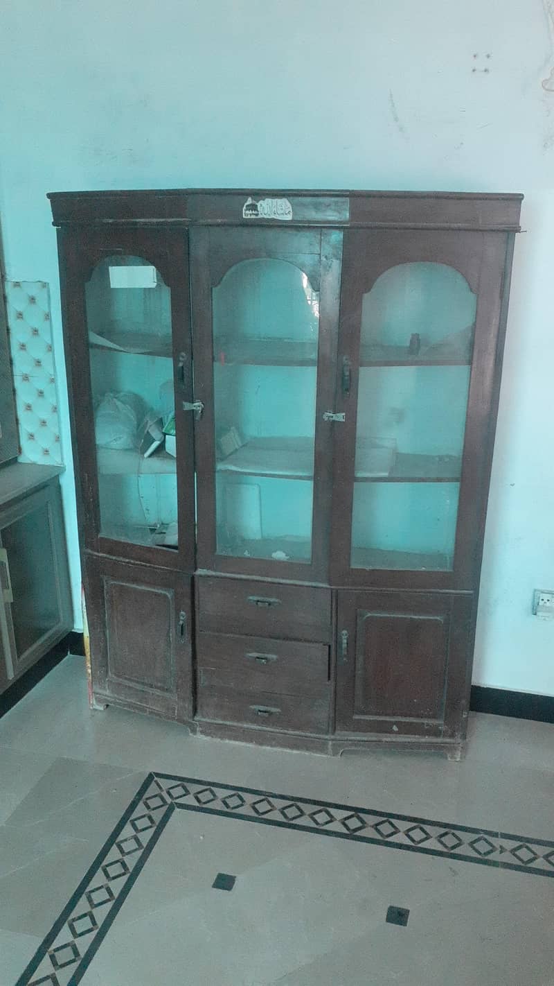 crockery showcase 0