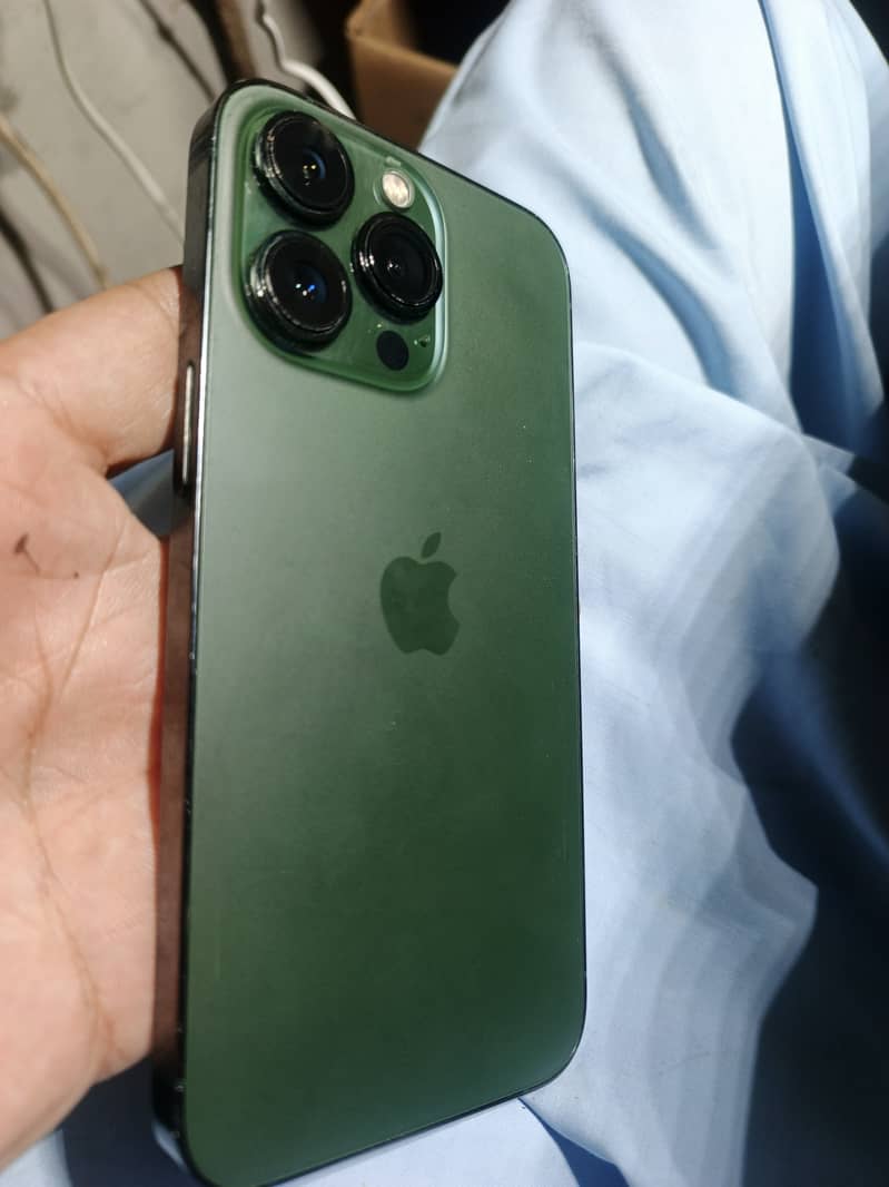 Apple iPhone 13 Pro 0