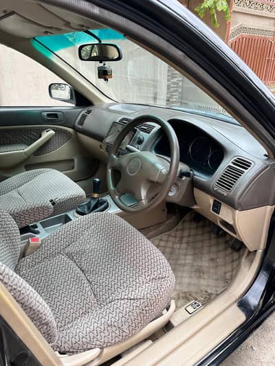 Honda Civic EXi 2004 first owner. /03462228865
