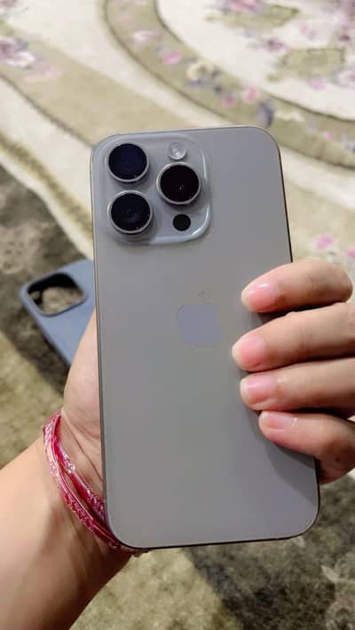 Apple iPhone 15 Pro Wtsapp contact 03074496006