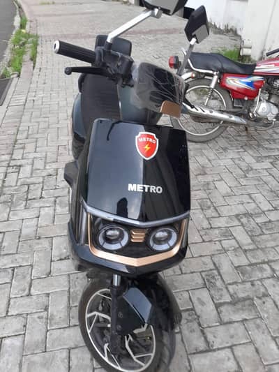 almost brand new scooty just 500 Km