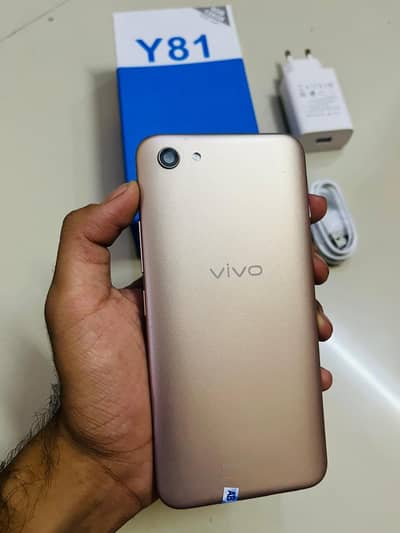 Vivo Y81 6/128 GB with box charger pta approved
