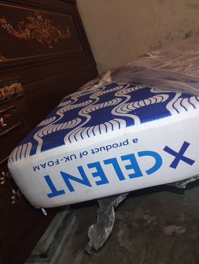 UK Foam Xcellent Mattresse
