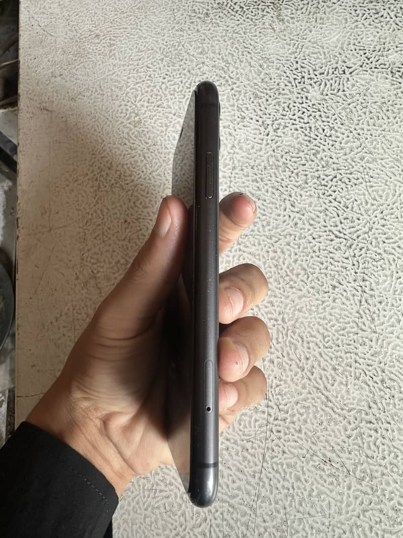 Apple iPhone 11 2