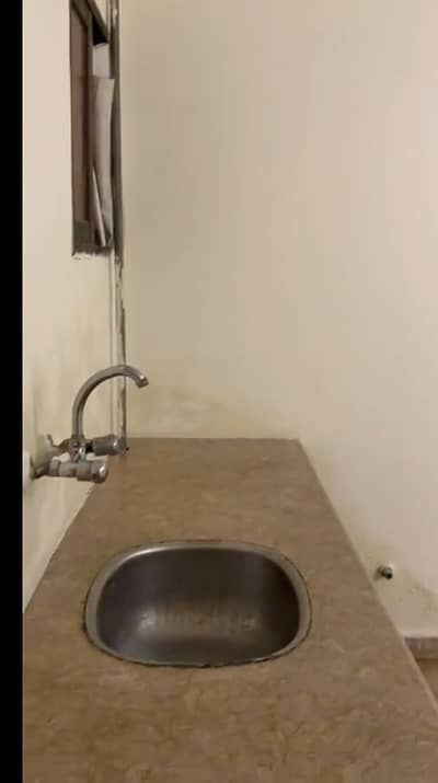 UN FURNISHED STUDIO AVAILABLE FOR RENT G15 MARKAZ