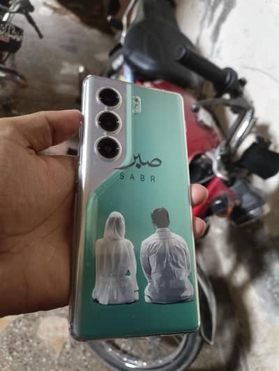 Tecno CAMON 40 Pro