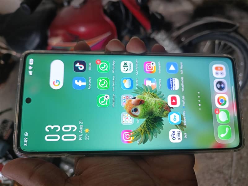 Tecno CAMON 40 Pro 5