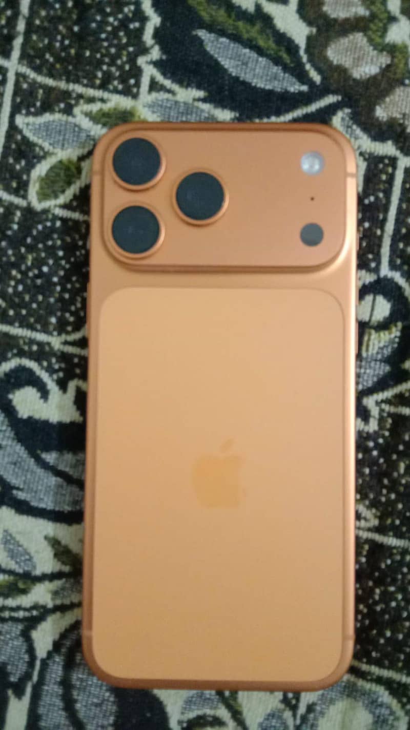 Apple iPhone 17 Pro Max 1