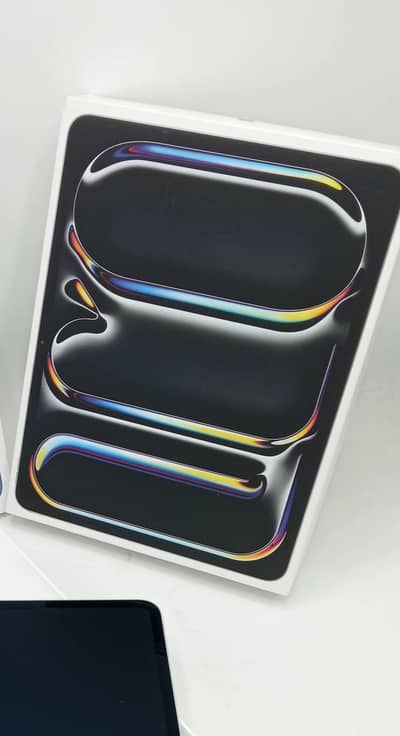 Apple iPad Pro M4 256GB Silver - Battery Health 93%