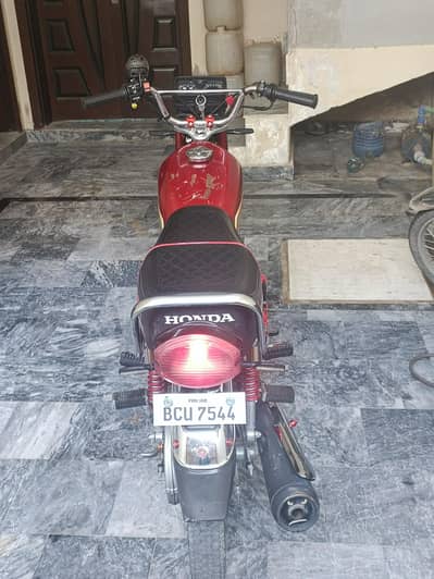 cg 125 Honda new condition original saman ka sath