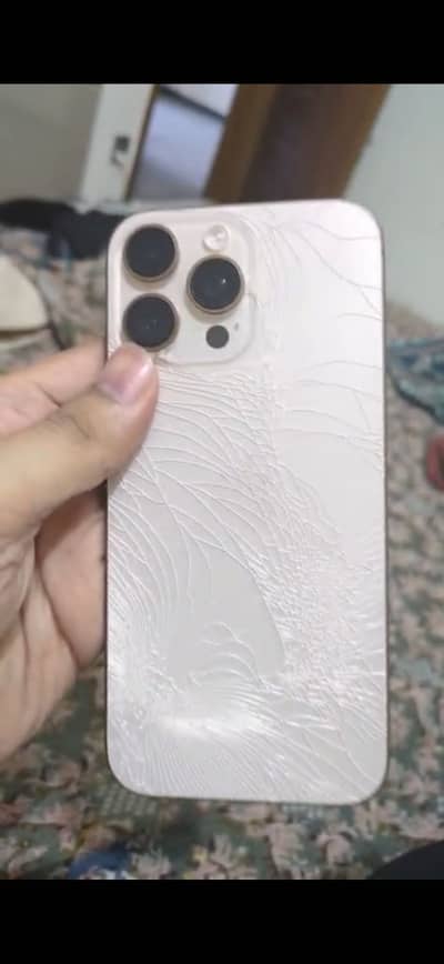 Apple iPhone 16 Pro Max - Back Broken