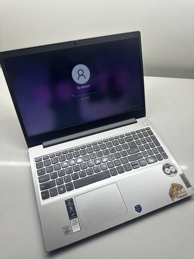 Lenovo Ideapad 3 - i5-10th gen - 12gb ram -512gb ssd