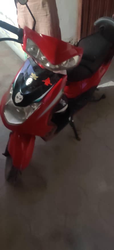 Road king electric scooty 85Km per charge