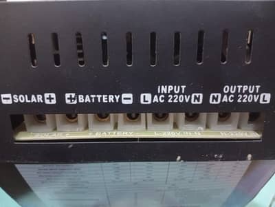 Suntech MPPT Solar Hybrid Charge Controller 80A 12V/24V