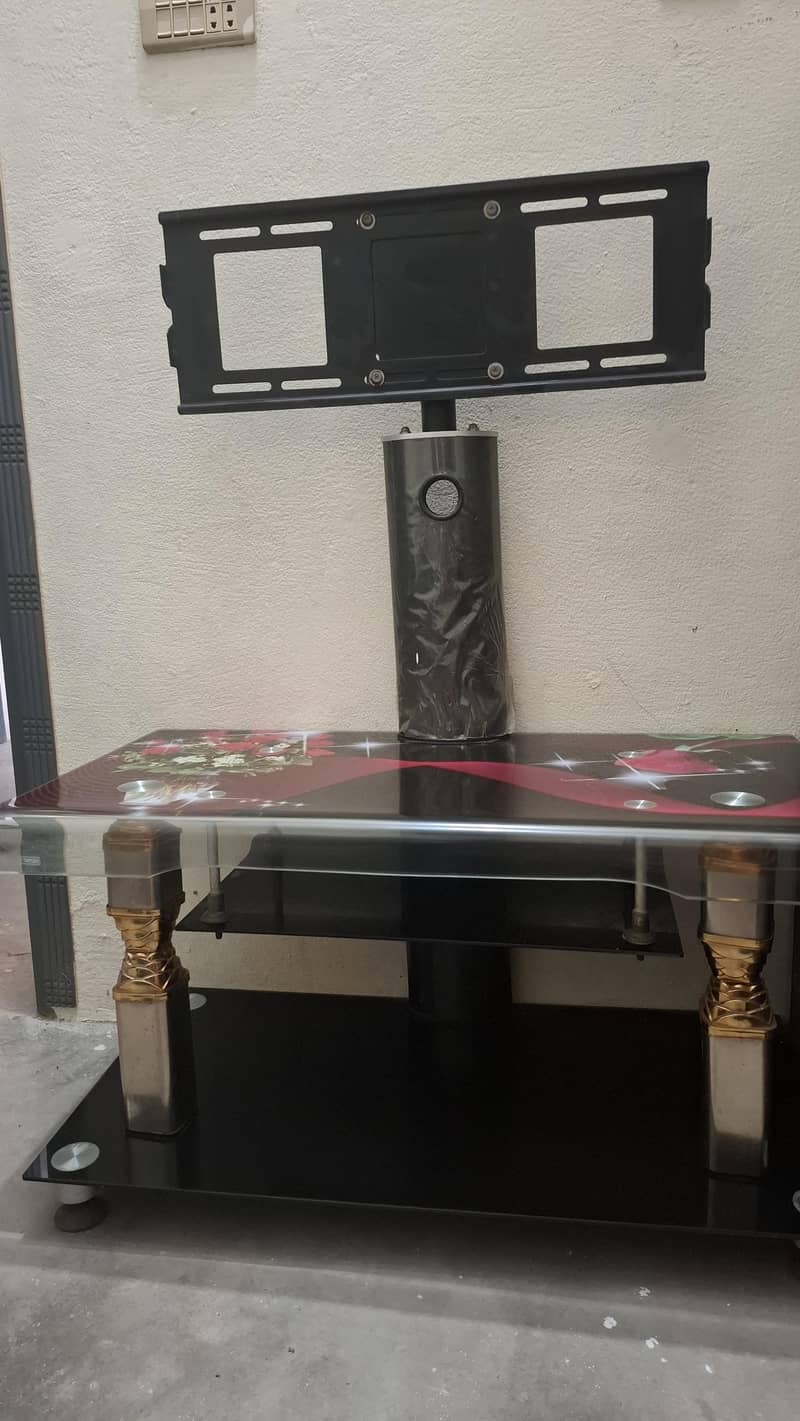 LCD stand 1