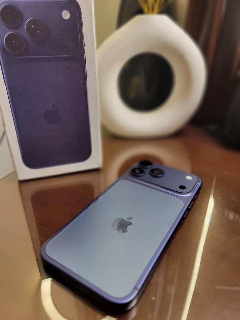 Apple iPhone 17 Pro Max 0