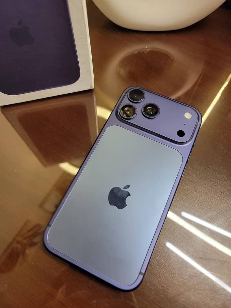 Apple iPhone 17 Pro Max 1