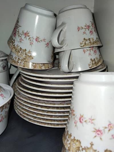 NEW 30 PIECE IMPORTED DINNER SET NORITAKE JAPANESE COMPANY