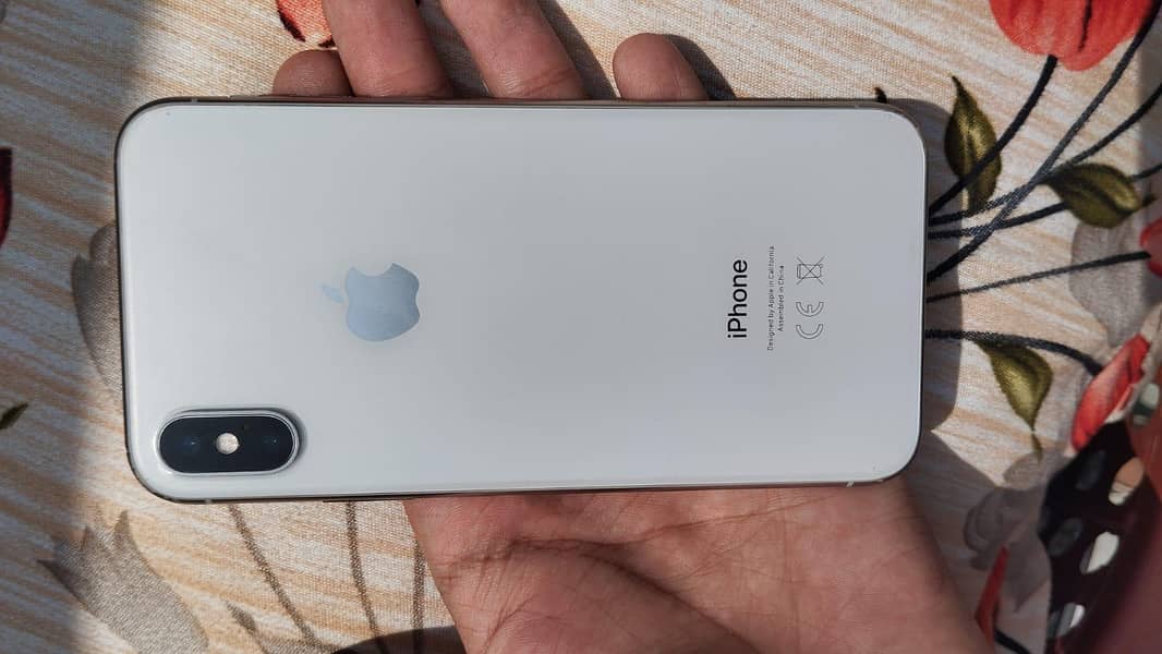 Apple iPhone X 5