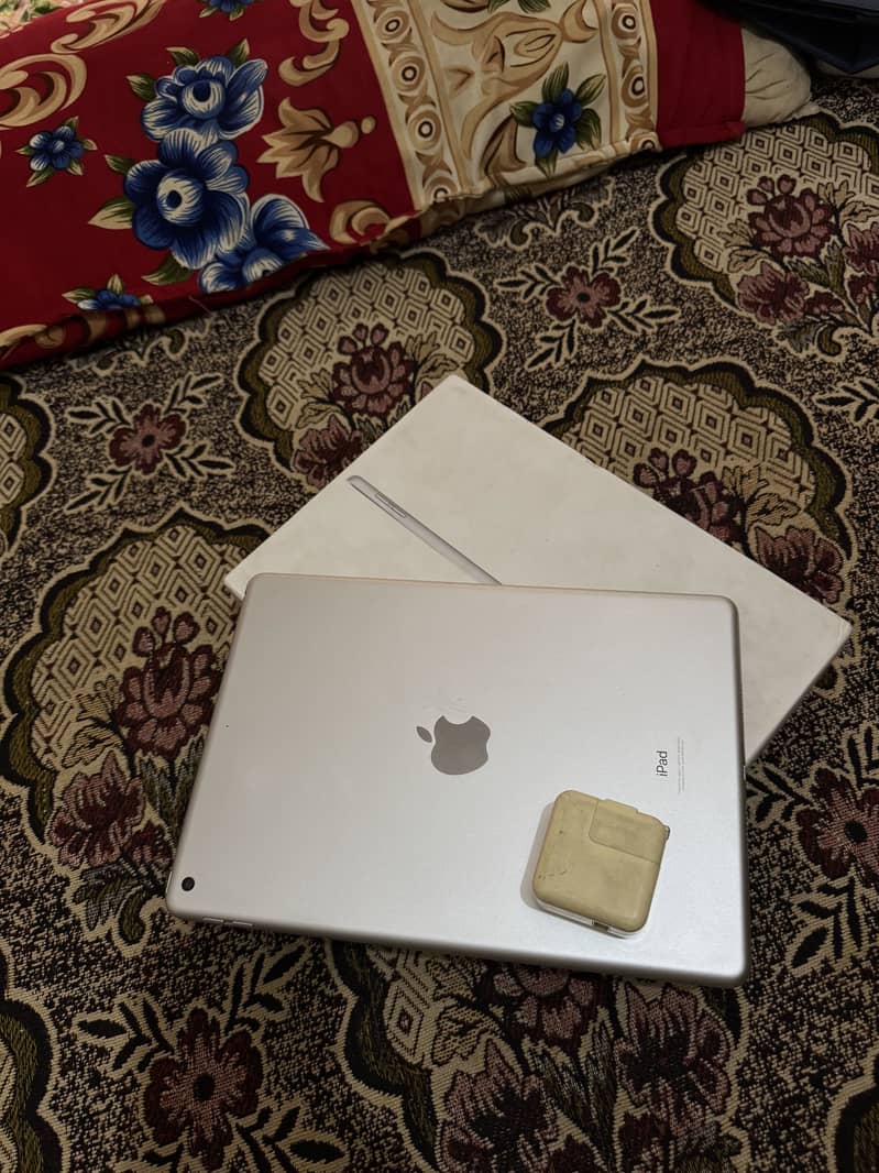 iPad 9th generation with box 6