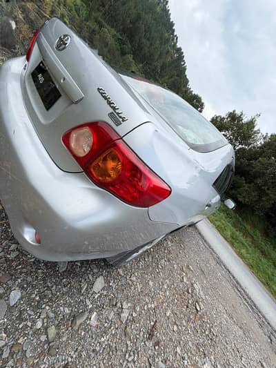 Toyota Corolla GLI 2011