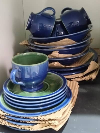 20 piece New stone ware dinner set
